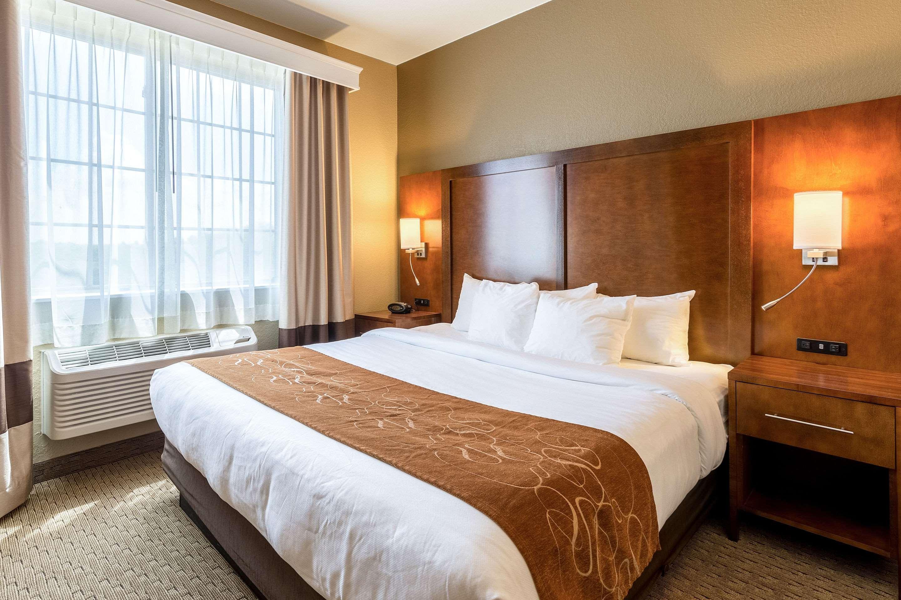 Comfort Suites Burlington Eksteriør billede