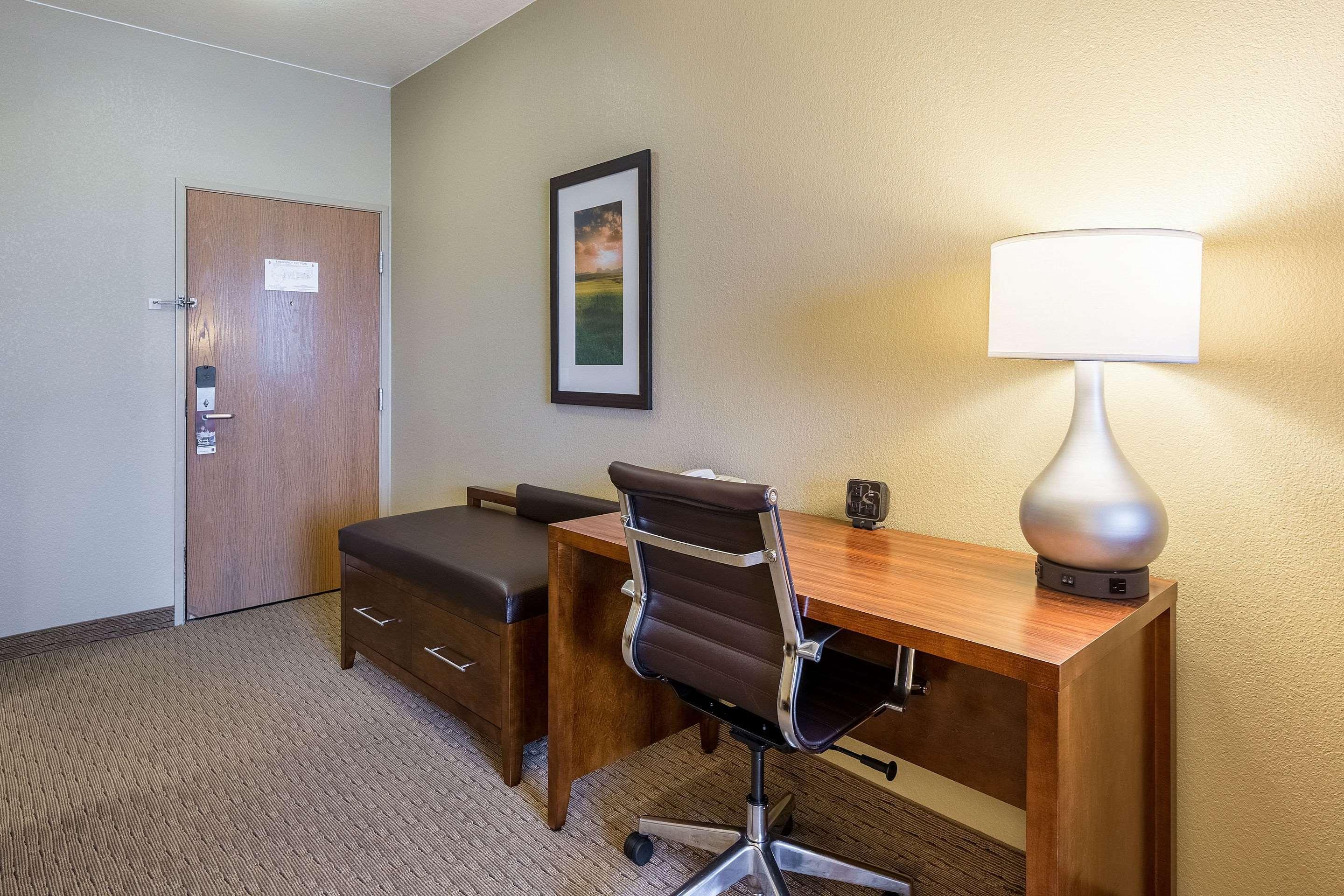 Comfort Suites Burlington Eksteriør billede