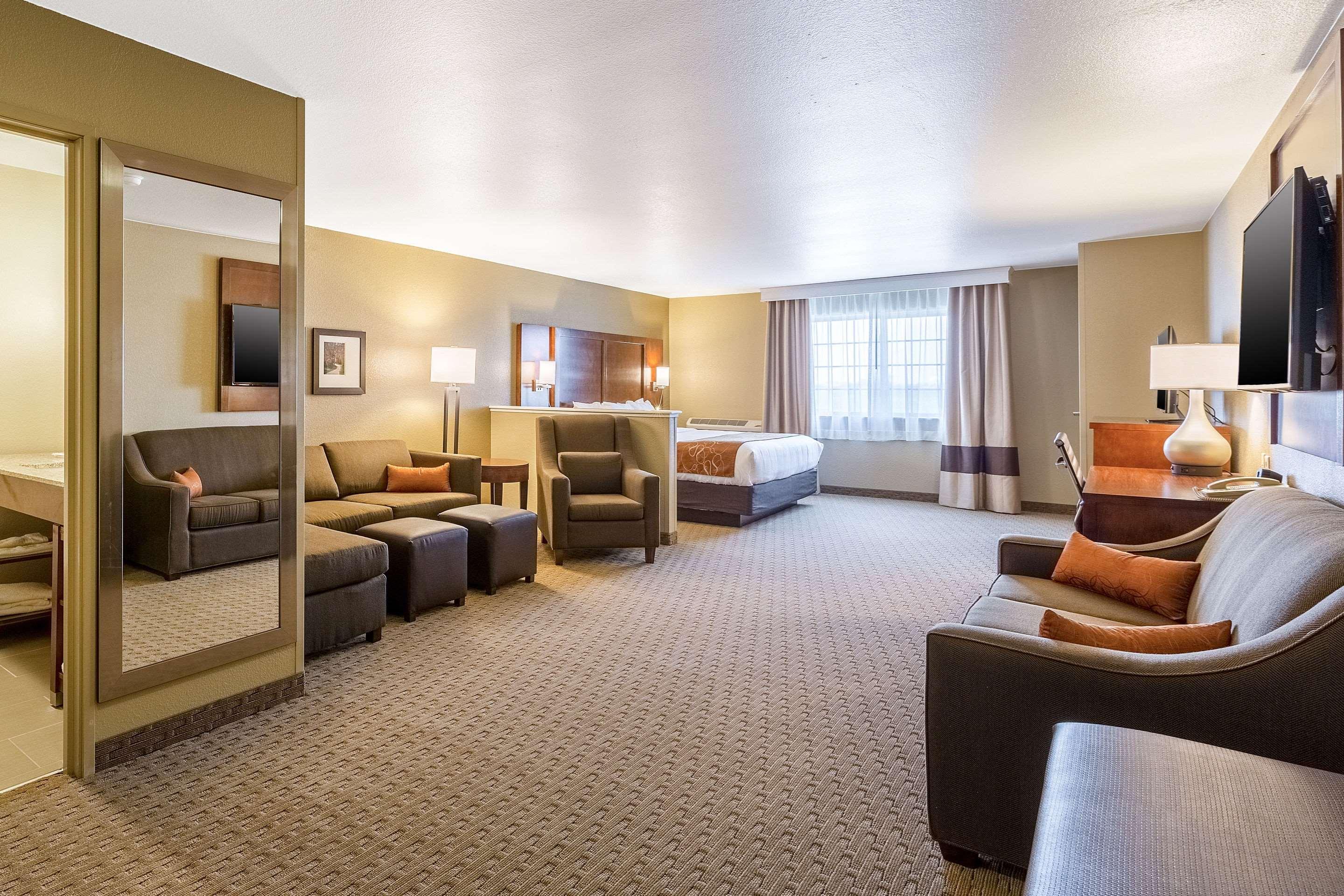 Comfort Suites Burlington Eksteriør billede