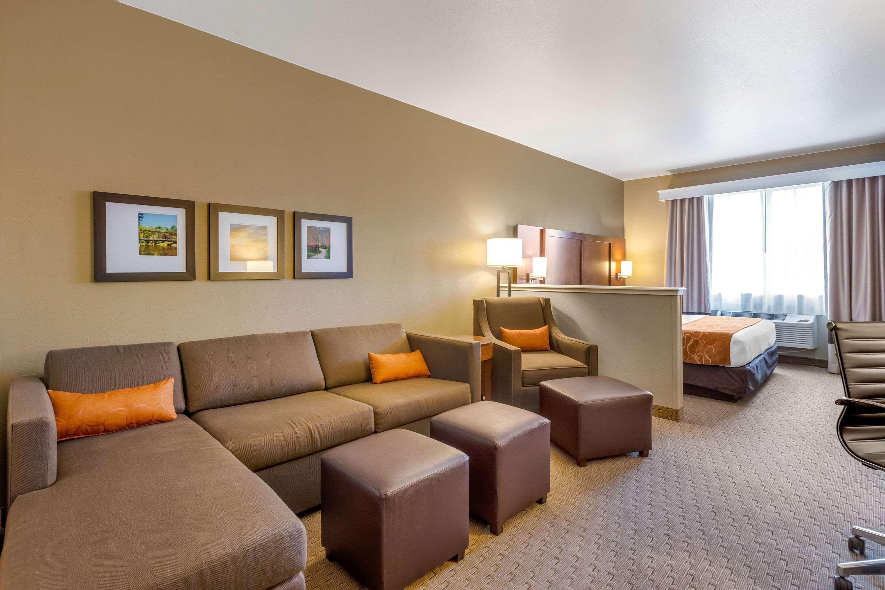 Comfort Suites Burlington Eksteriør billede
