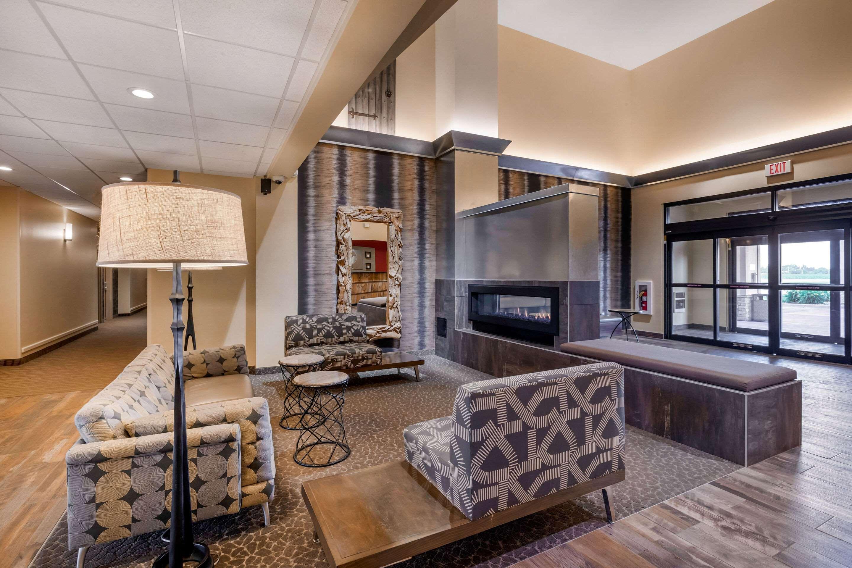 Comfort Suites Burlington Eksteriør billede