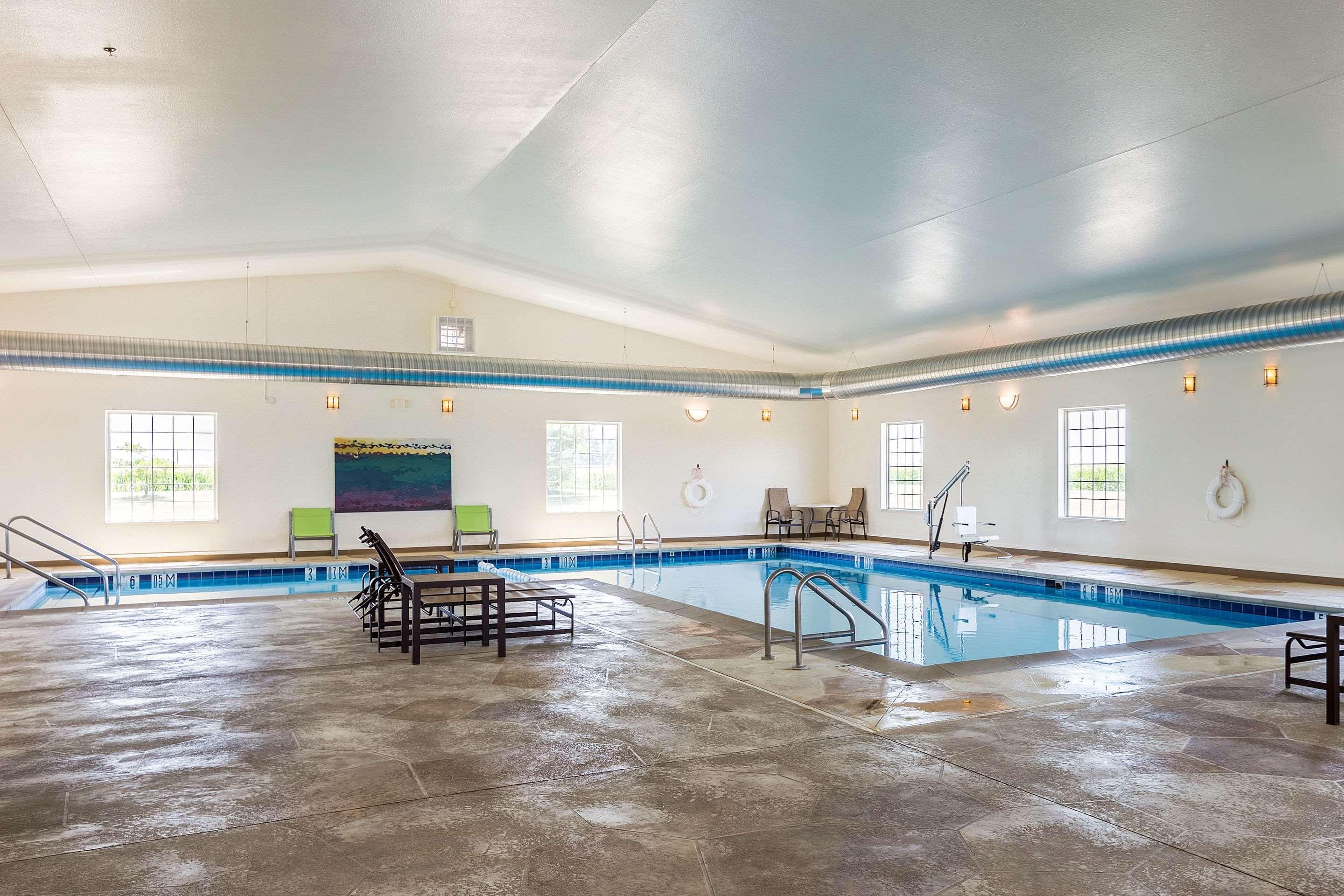 Comfort Suites Burlington Eksteriør billede