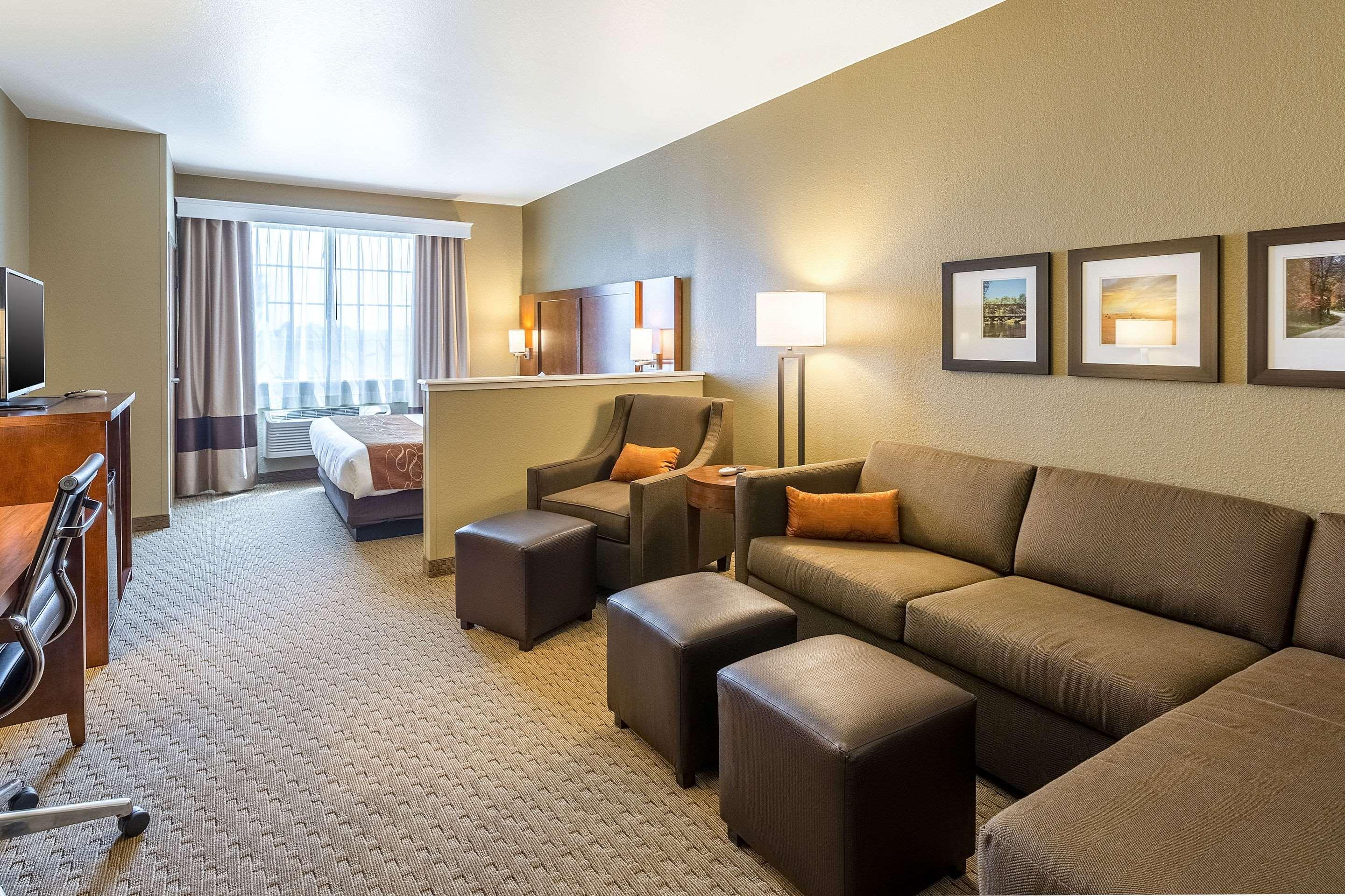 Comfort Suites Burlington Eksteriør billede
