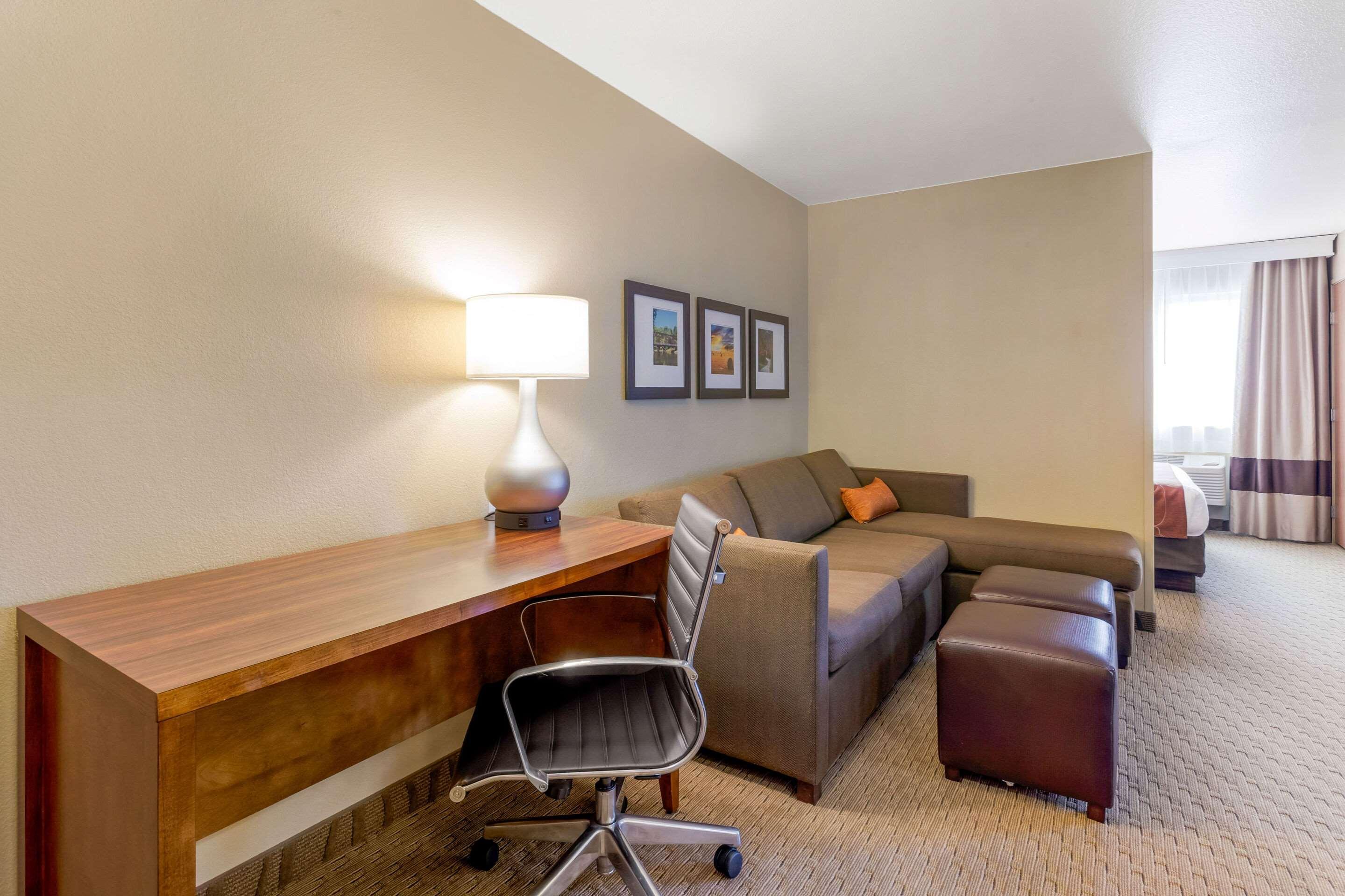 Comfort Suites Burlington Eksteriør billede