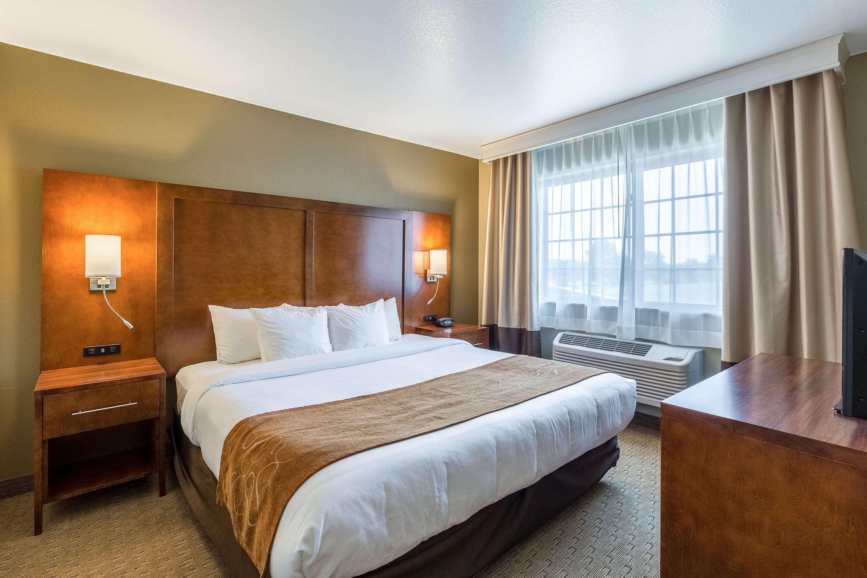 Comfort Suites Burlington Eksteriør billede