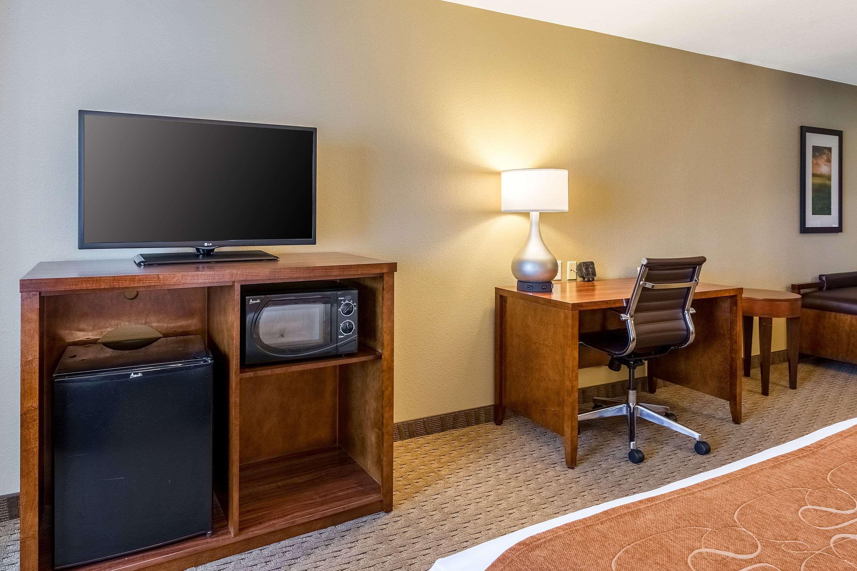 Comfort Suites Burlington Eksteriør billede