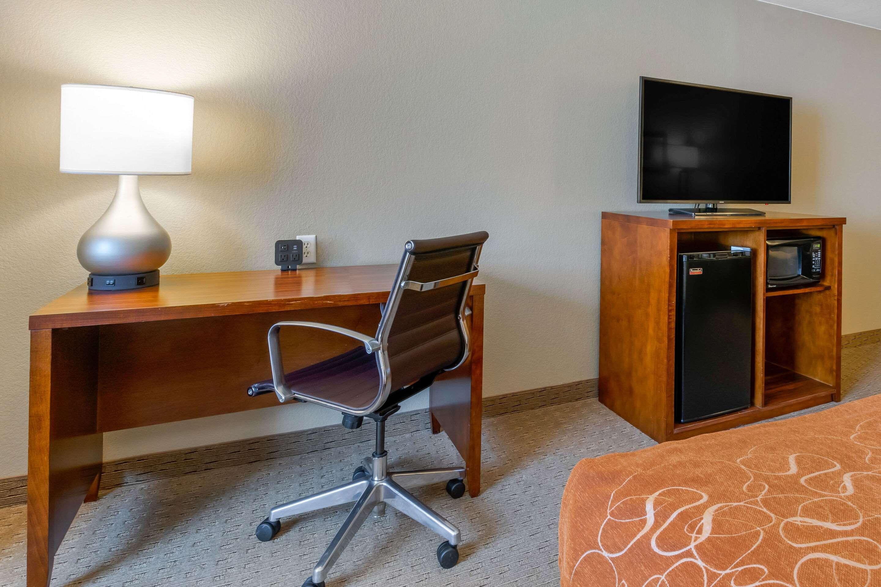 Comfort Suites Burlington Eksteriør billede